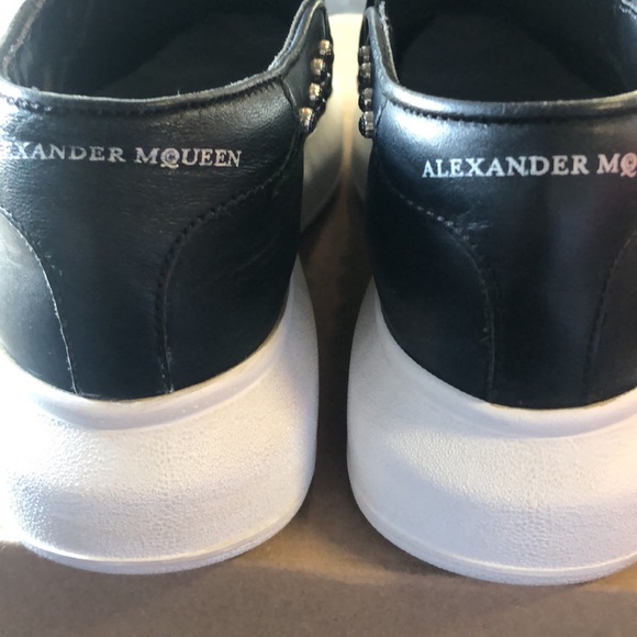 Alexander McQueen - Picture 8 of 8